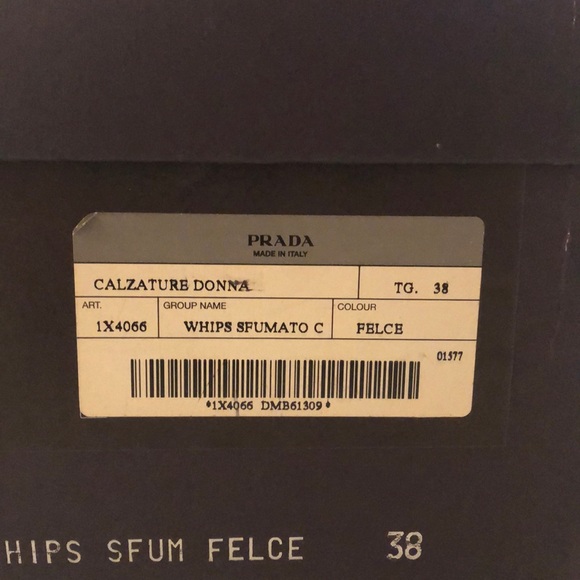 AUTHENTIC Prada snakeskin sandals - Picture 7 of 7